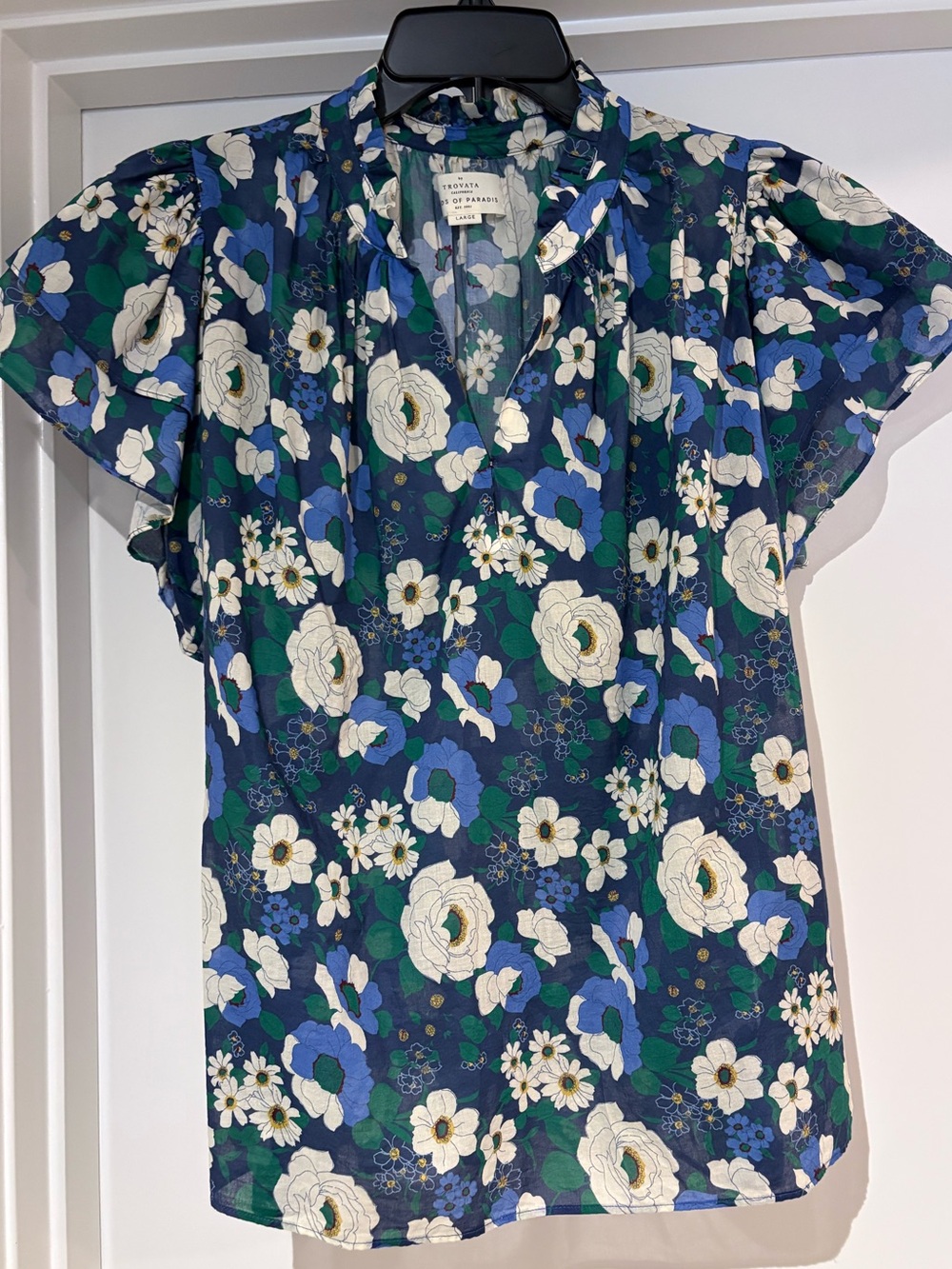 TRAVOTA California lightweight, floral short sleeve blouse sz lg.